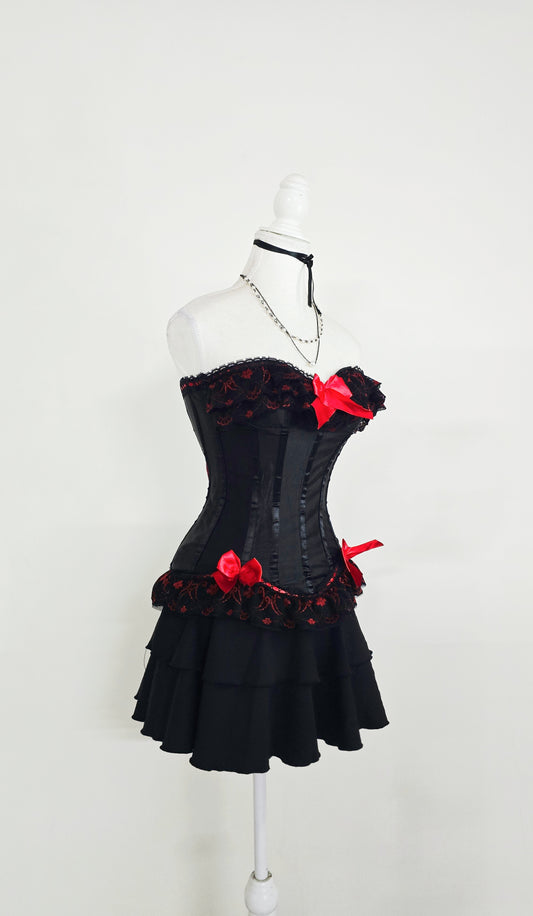 The Scarlet Ribbon Vampire Corset(Size - S,M)