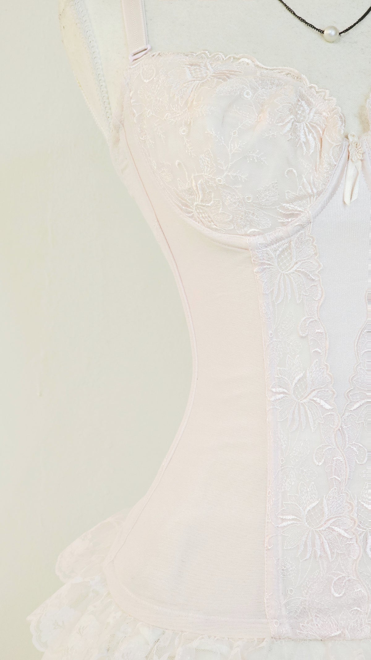 The Porcelain Lace Underbust Bustier(Size - XS)
