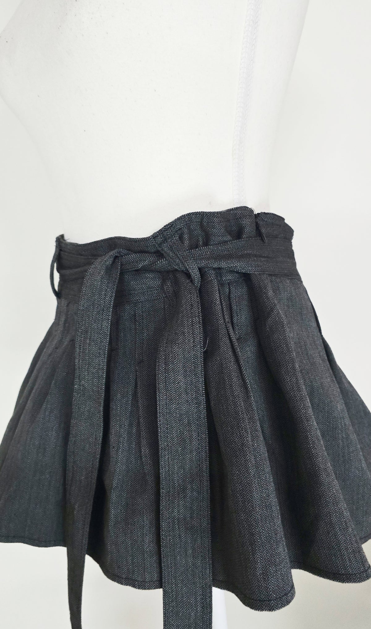 The Melancholy Pleated Mini Skirt(Size - S,M)