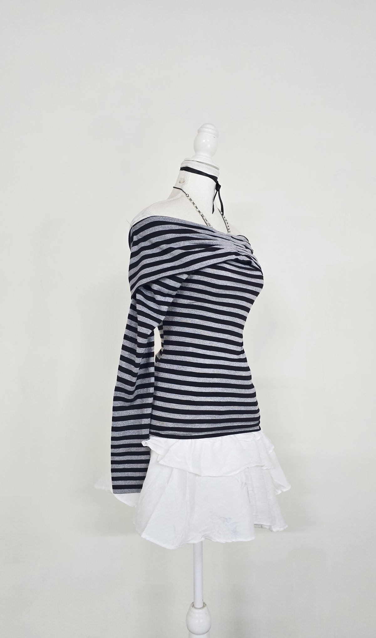 The Off-Shoulder Shimmer Stripe Knit Top(Size - S)