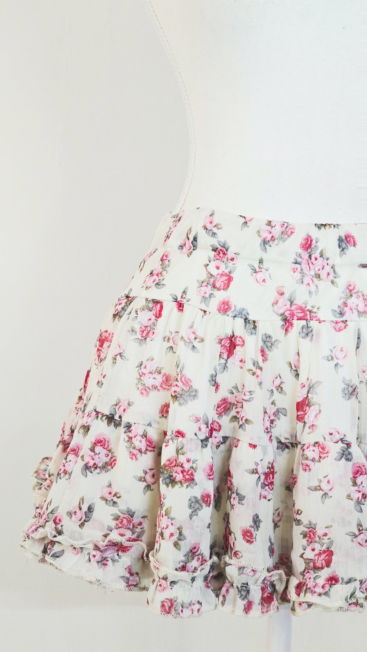 The Rose Garden Bubble Ruffle Mini Skirt(Size - XS,S)