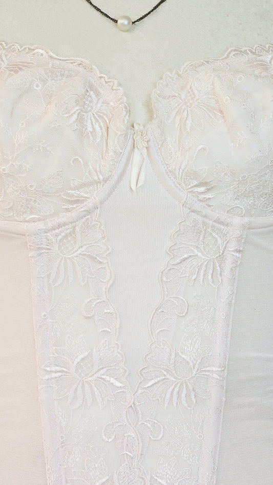 The Porcelain Lace Underbust Bustier(Size - XS)