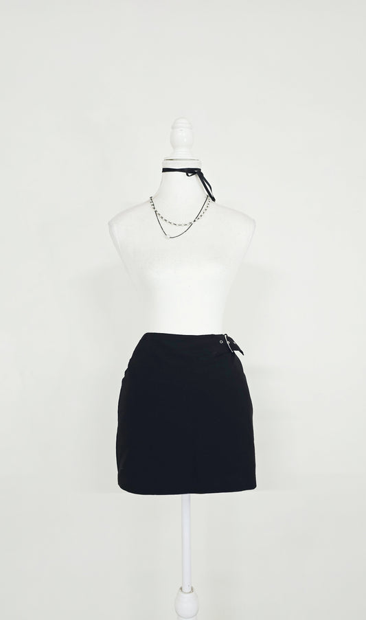 The Side-Buckle Noir Mini Skirt(Size - M)