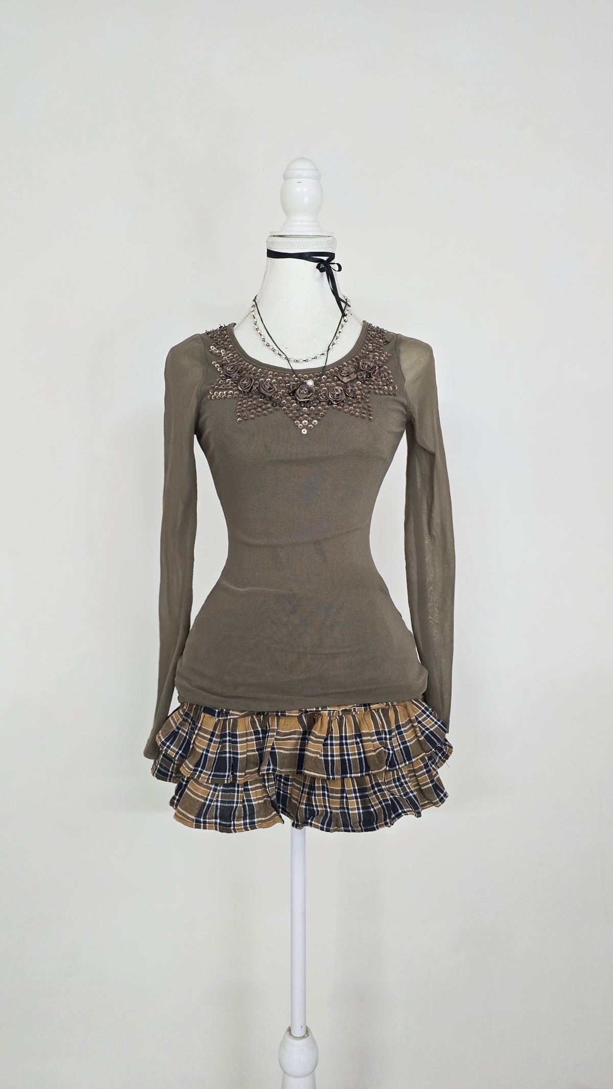 The Taupe Rosette Sequin Mesh Top(Size - M)